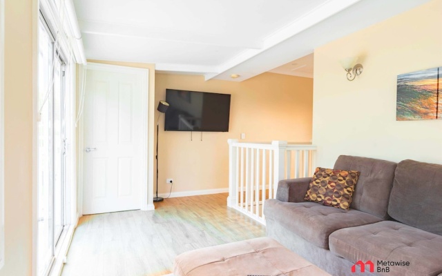 Metawisebnb Waterfront 3BR Coastal Escape – Guest Rooms – Deception Bay