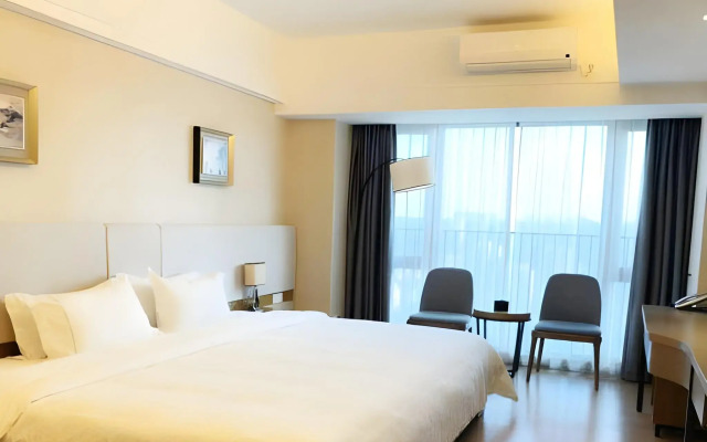 Yuwa Serviced ApartHotel
