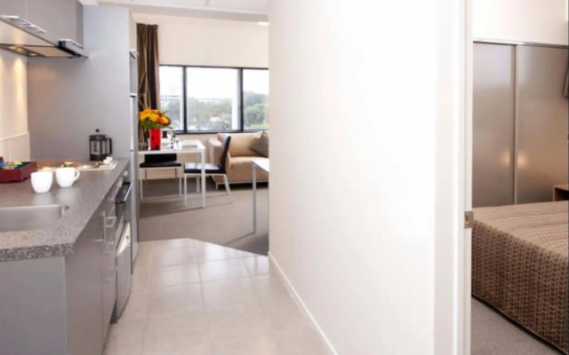 Quality Suites Central Square