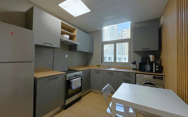 Ultra Luxury Flat Fully Upgrade &Balcony