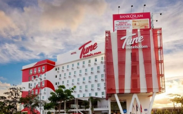 Tune Hotel - Danga Bay, Johor
