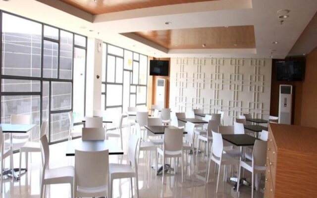 Aswin Inn Panakkukang