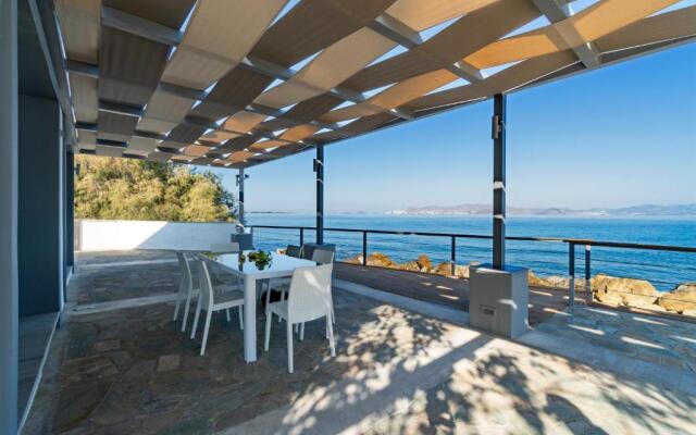 Seaside Private Beach Villa 3BR w 3,5 BA