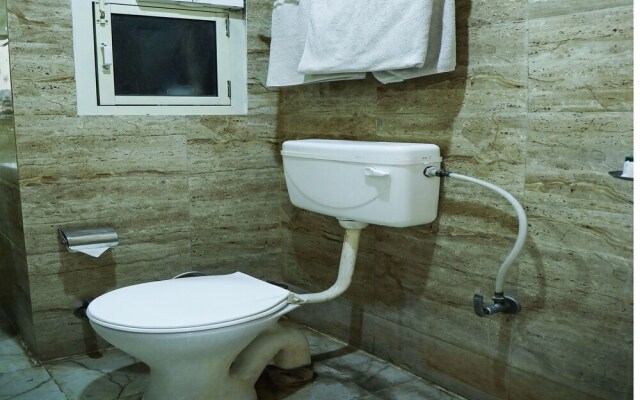 OYO 14635 Hotel Orchid