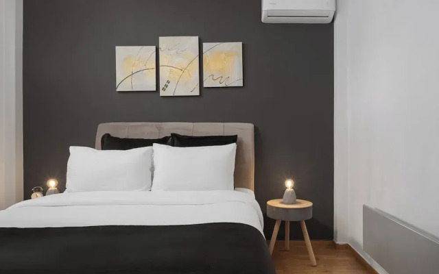 Acropolis Atmospheric Apartment