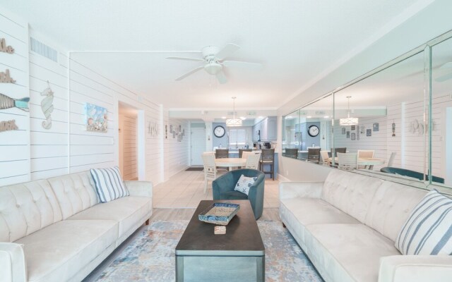 Sea La Vie Oceanfront Condo With Balcony