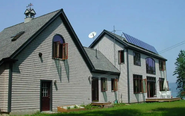 Three Pines Bed and Breakfast