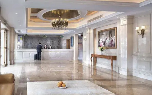 Vienna Hotel Qingyuan Yingde Guangming Road