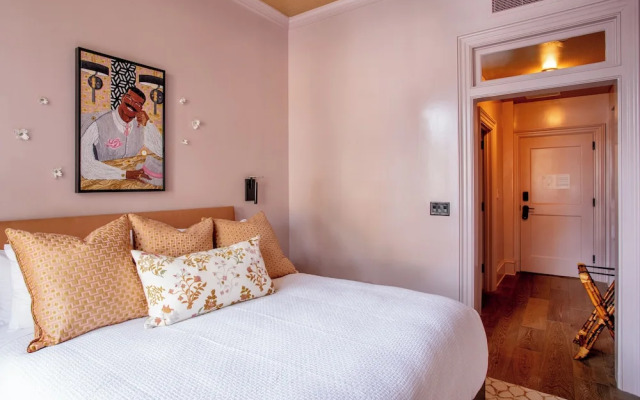 The Bell Athens by Kasa Living