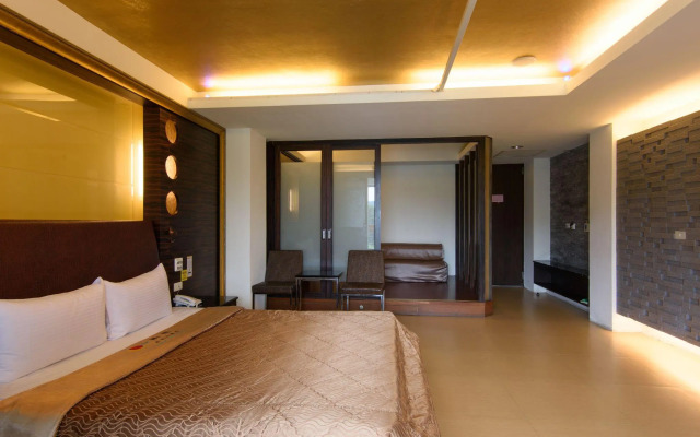 Harbor Elite Hotel