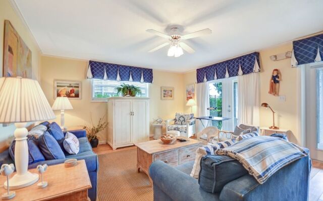 Dog Friendly Ground Level Duplex by RedAwning