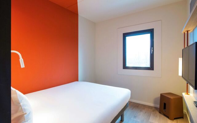 ibis budget Rotterdam The Hague Airport