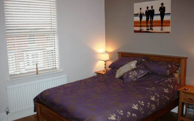 Laurels Bed & Breakfast