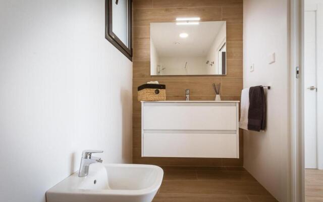 Modern stunning views sea front SEA WATER APARTMENT