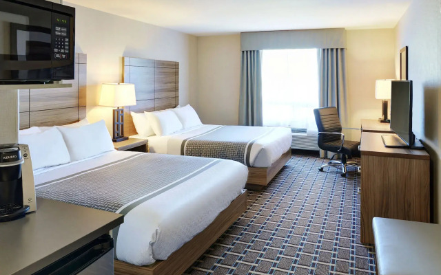 Pomeroy Inn And Suites Vermilion