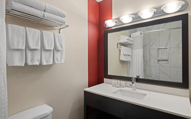 Ramada by Wyndham Saskatoon