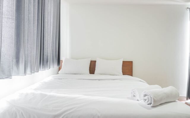 Scenic And Strategic Studio Amethyst Apartment