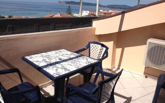 Champagne Apatment With Sea View