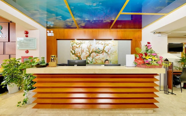 Ronal Hotel