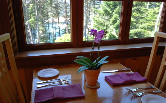 The Stanford Inn By The Sea Eco-Resort
