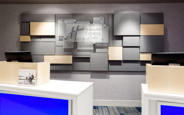 Holiday Inn Express & Suites Sturbridge by IHG
