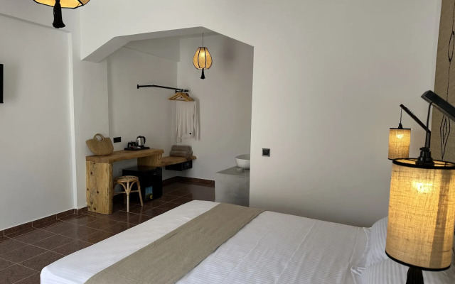 Armeno Resort and Armeno Annex