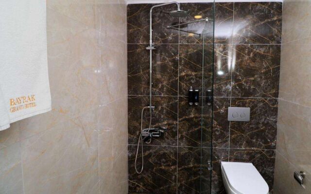 Bayrak Grand Hotel