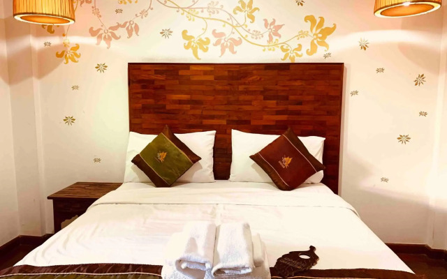 Thapae Boutique House