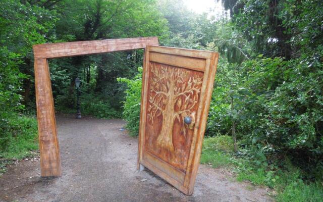 The Downshire Arms Apartments Hilltown