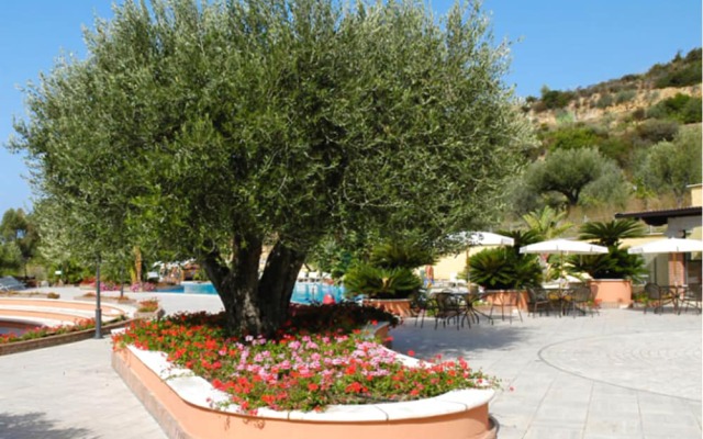 Hera Club Residence