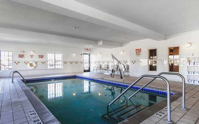 Comfort Inn Owatonna near Medical Center