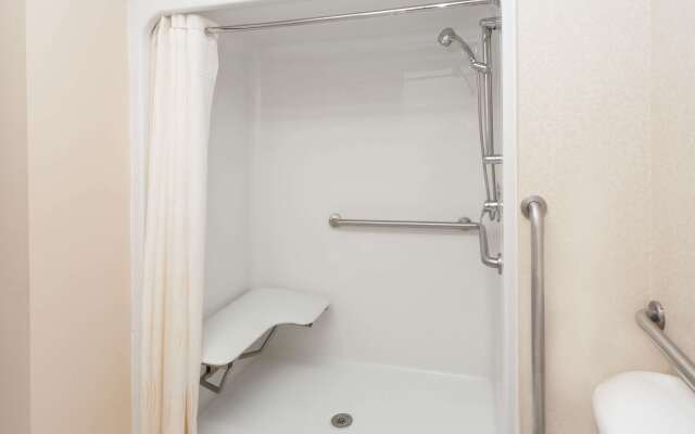 Baymont by Wyndham New Buffalo