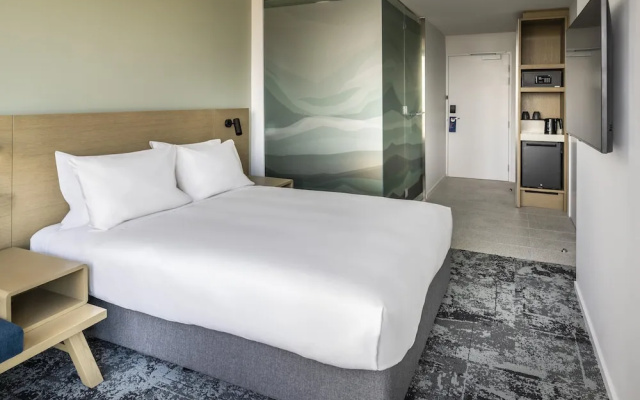 Holiday Inn Express Auckland City Centre – Guest Rooms – North Auckland