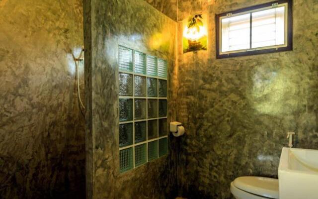Pop Riverside Homestay