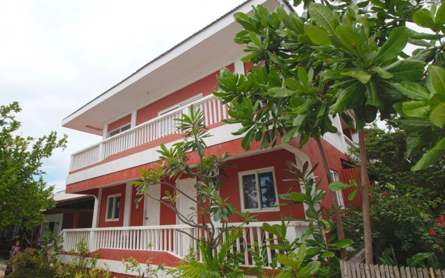 OYO 853 Malapascua Beach And Dive Resort