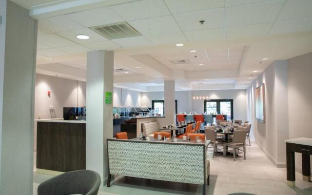 Holiday Inn Hotel & Suites Raleigh / Cary by IHG
