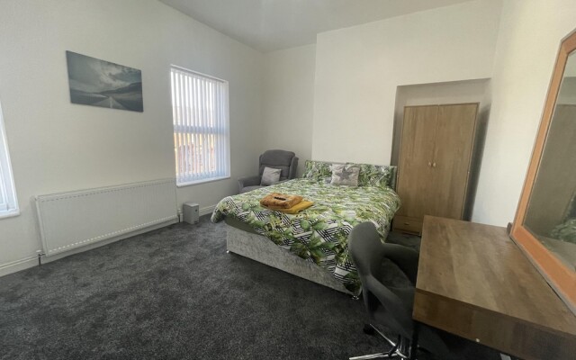 Great House 10mins to Manchester City Centre