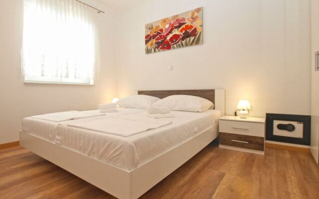 Apartment 1670