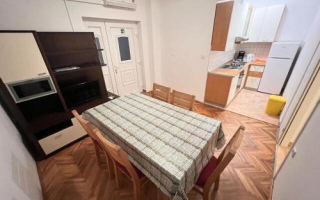 Apartments Pičuljan