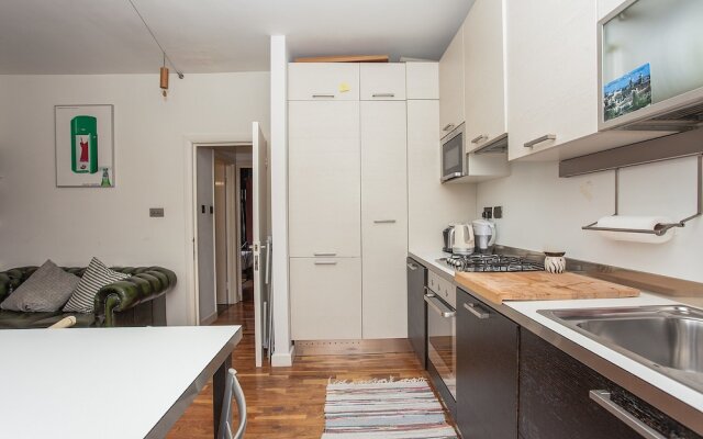2 Bedroom Flat Near Notting Hill
