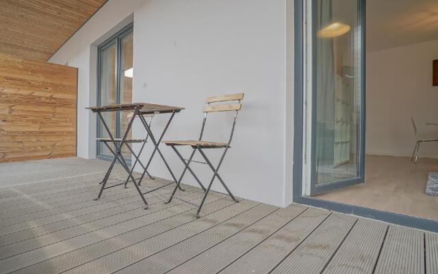 CN2i Luxury Accommodation Arte