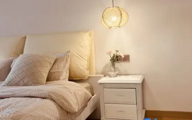 Yijian Homestay (Taoxichuan Creative Plaza)