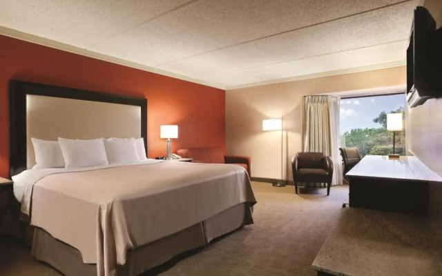 Woodcliff Hotel and Spa