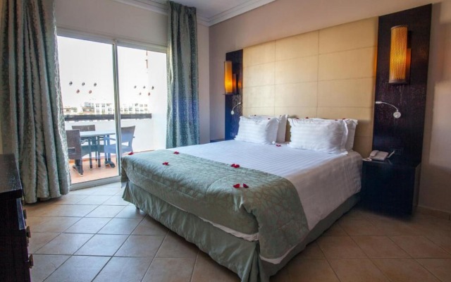 Bianca Beach Family & Resort