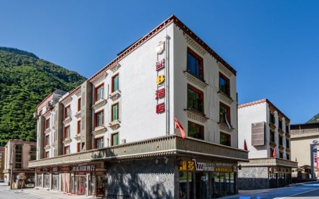 Super 8 Hotel (Jiuzhaigou Branch)