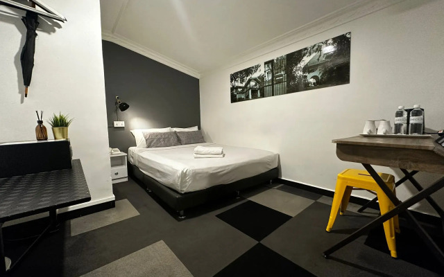 Check-Inn at Little India