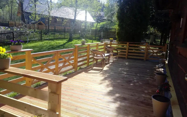 Góralska Czarcia Chata pod Jałowcem