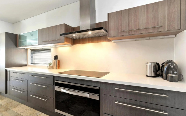 Luxury Living with Private Access to Orion Beach