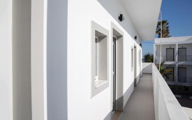 Sea Breeze Hotel