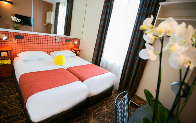 Hotel Olympic Paris Boulogne by Patrick Hayat